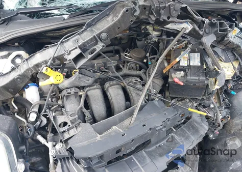 2014 Ford Focus Titanium from USA, damaged, VIN 1FADP3J27EL234873